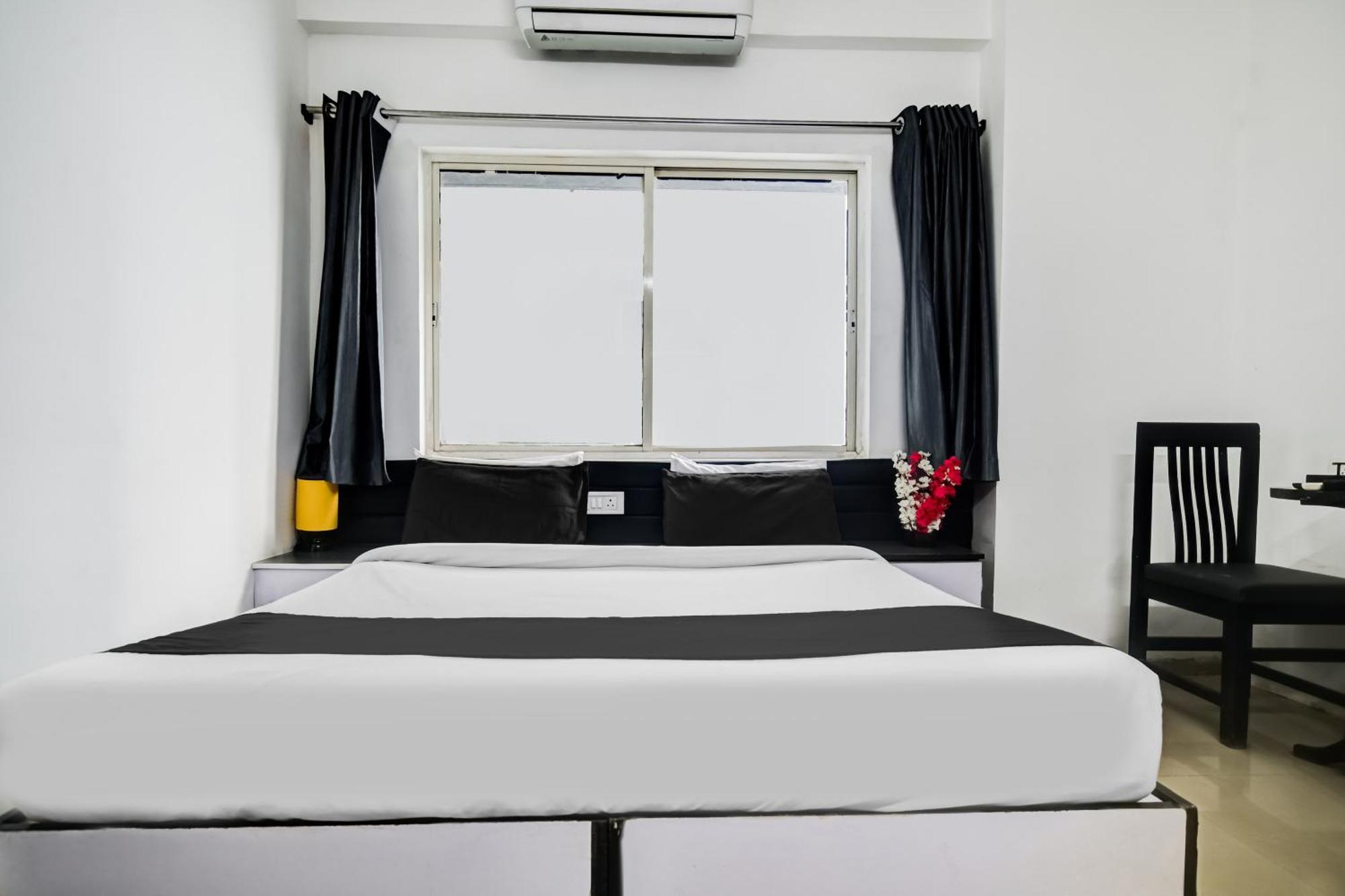 Super Hotel O Indraprasth Indaur Kültér fotó