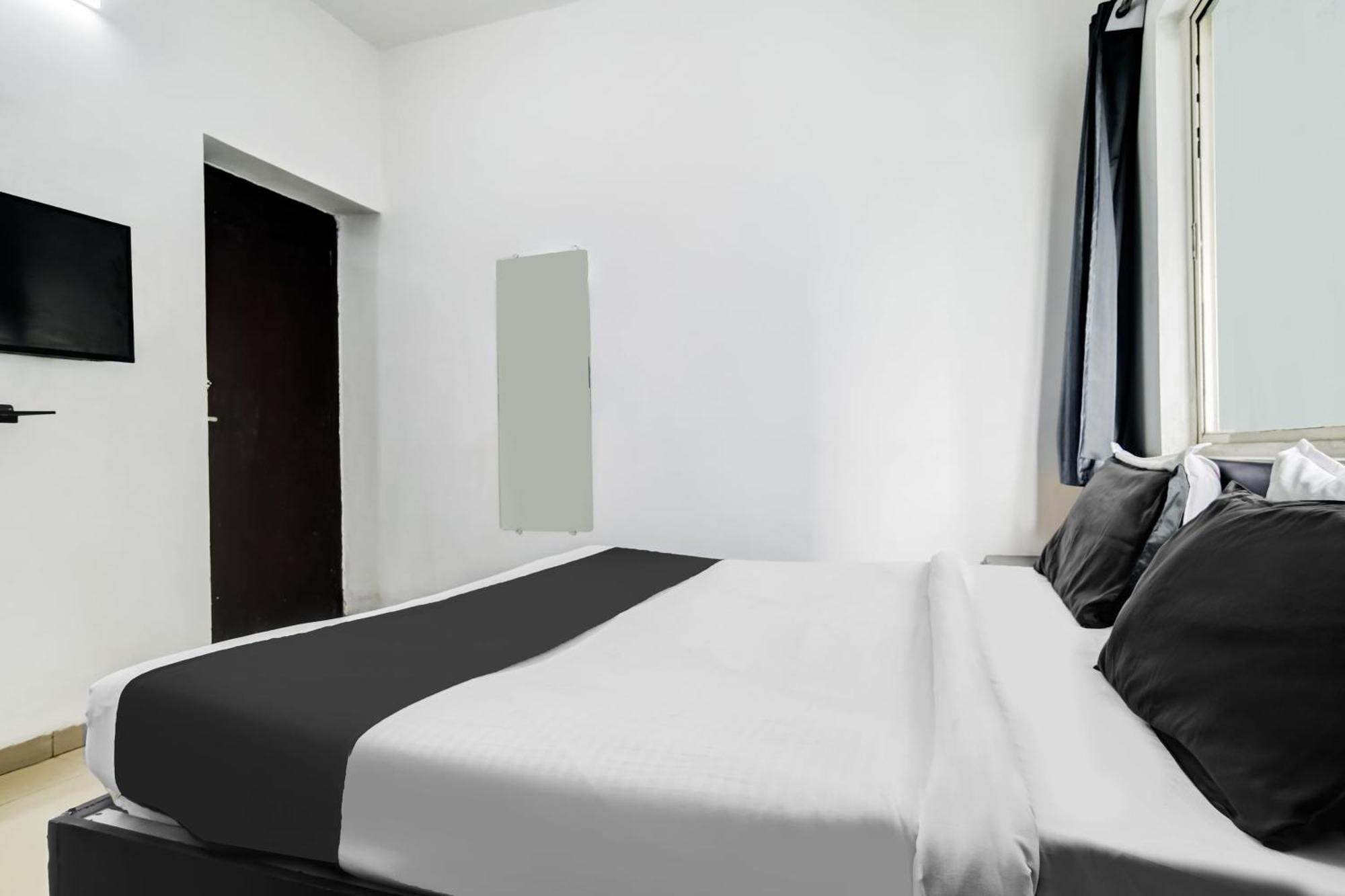 Super Hotel O Indraprasth Indaur Kültér fotó