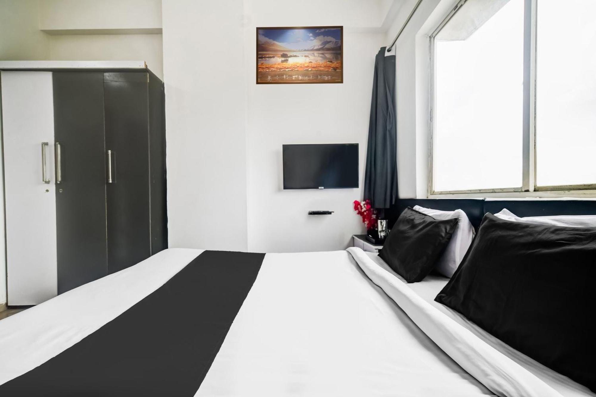 Super Hotel O Indraprasth Indaur Kültér fotó