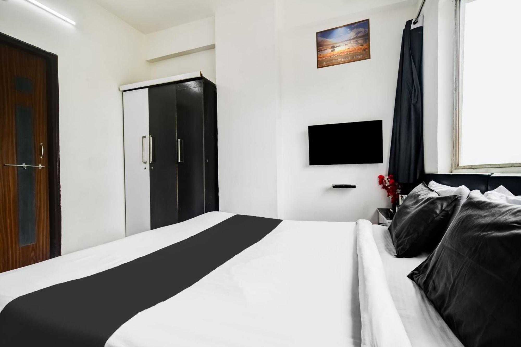 Super Hotel O Indraprasth Indaur Kültér fotó