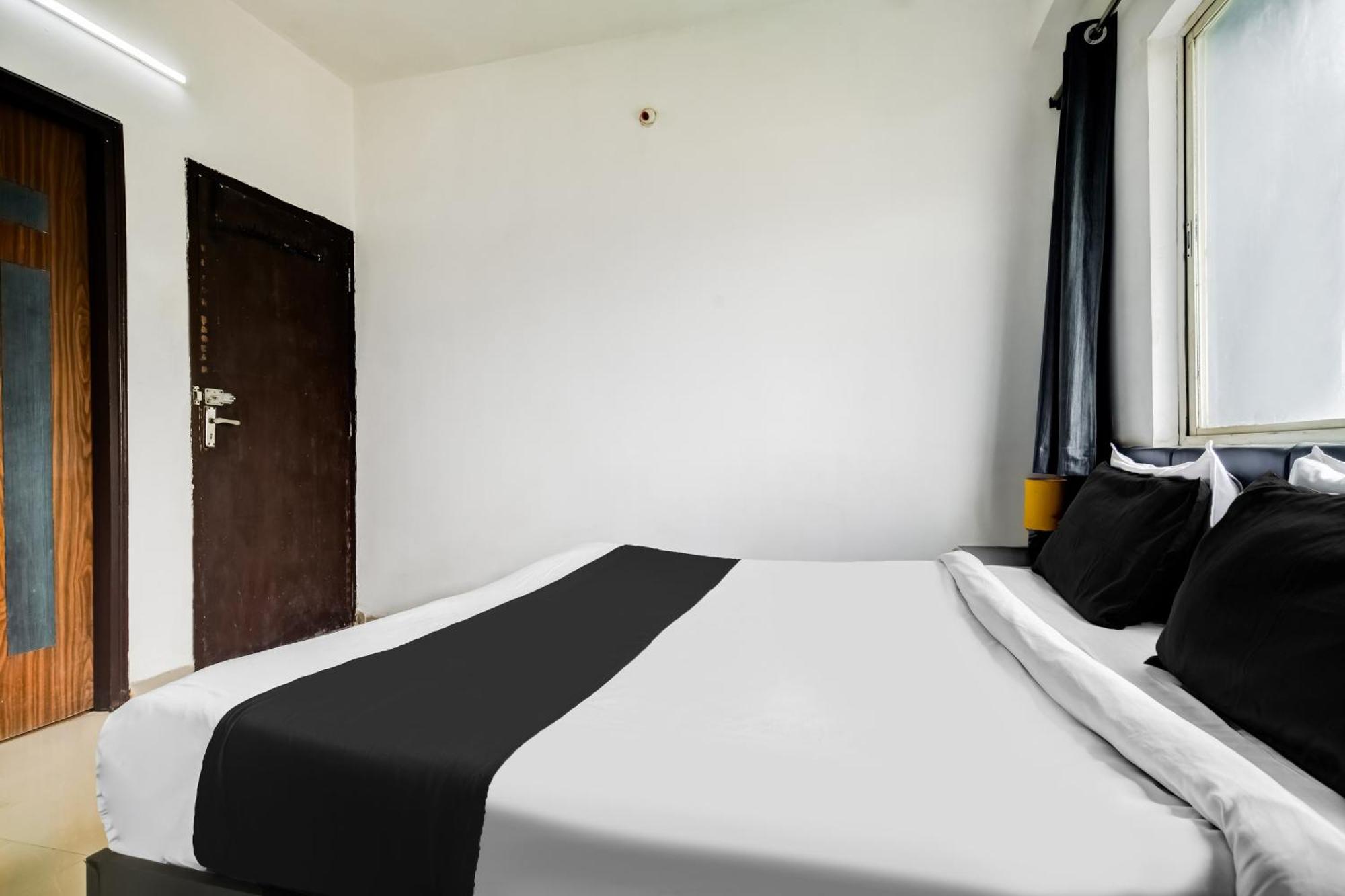 Super Hotel O Indraprasth Indaur Kültér fotó