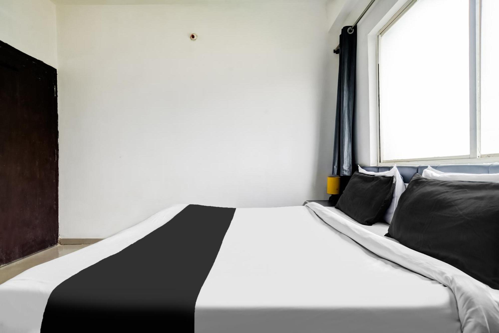 Super Hotel O Indraprasth Indaur Kültér fotó